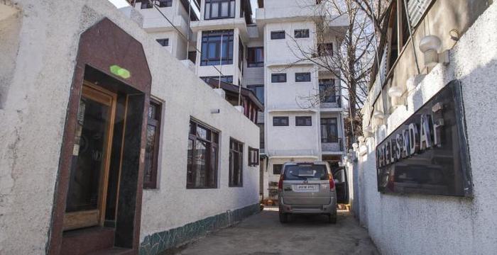 Hotel Sadaf
